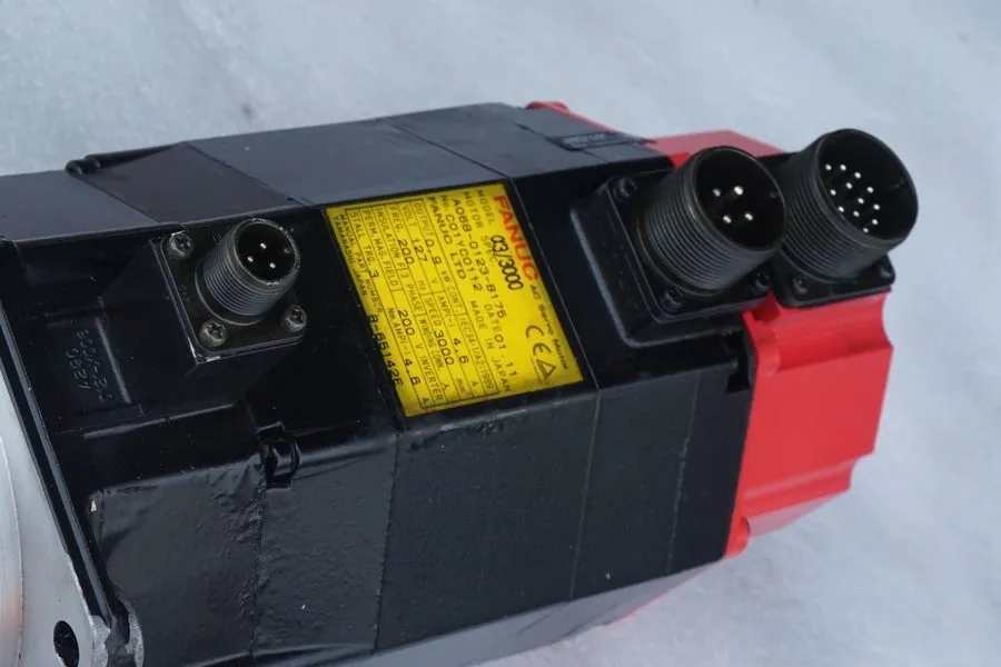 Серводвигатель Fanuc A06B-0123-B175 a3/3000 AC Servo Motor 127 V 0.9 kW A06B (VT