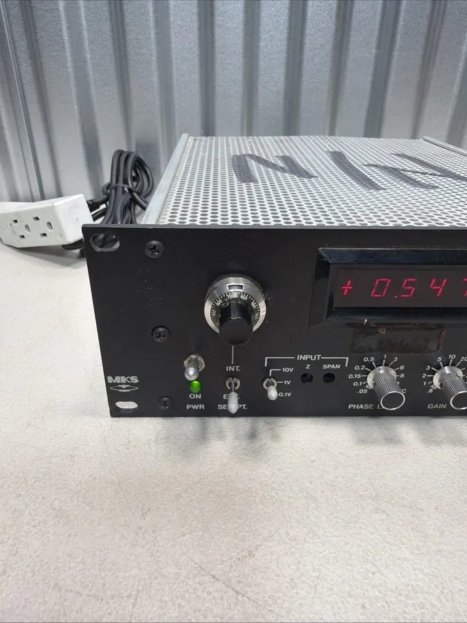 Контроллер MKS 250C-1-D Type 250 Controller Pressure Flow Control — фото лота 1