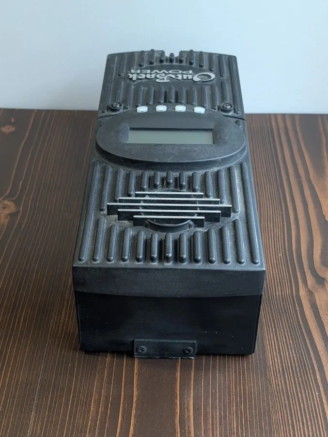 Аккумулятор OutBack Power FLEXmax 60 MPPT Solar Charge Controller 60A 150VDC FM6 — фото лота 2