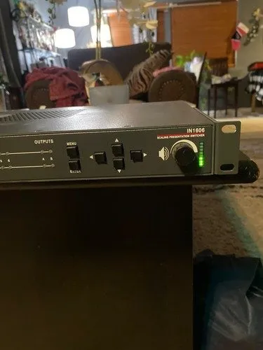 Видеокоммутатор Extron IN1606 Six Input HDCP-Compliant Scaling Presentation Swit