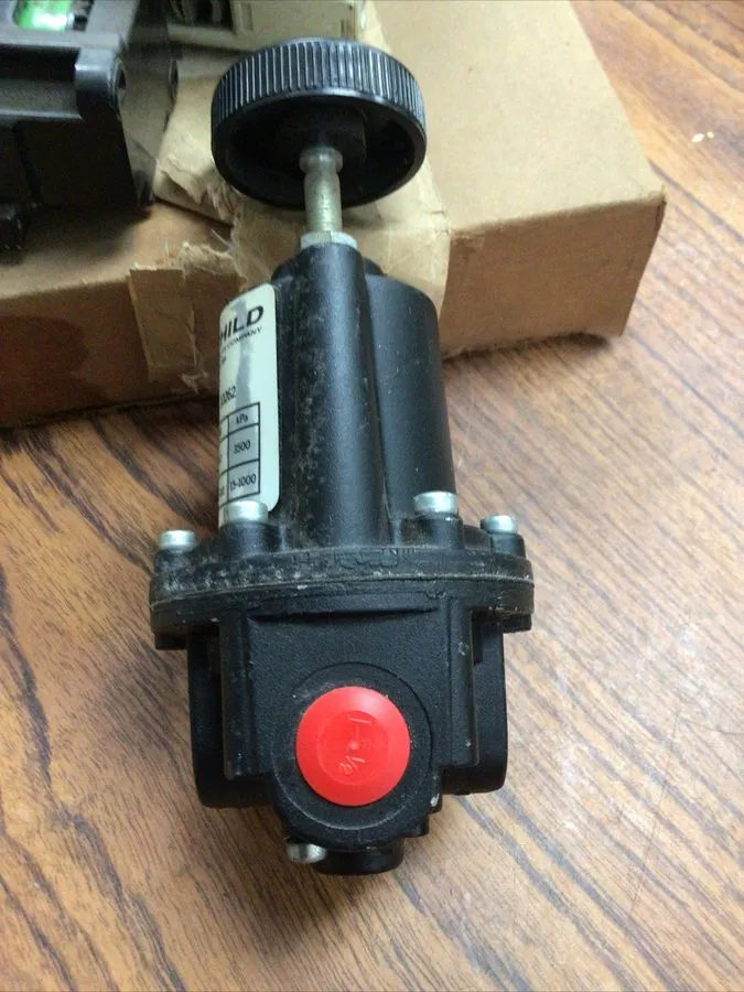 Трубопроводная арматура Fairchild Pressure Regulator Model 10262 (TA21MS) — фото лота 2