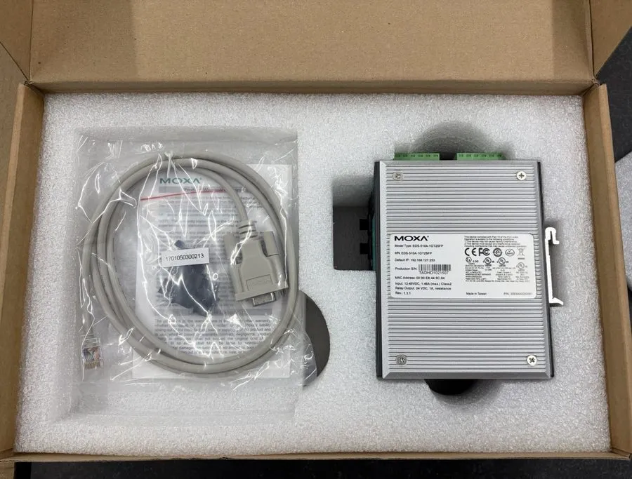 IIoT-устройство MOXA EDS-510A-1GT2SFP Industrial Ethernet Switch