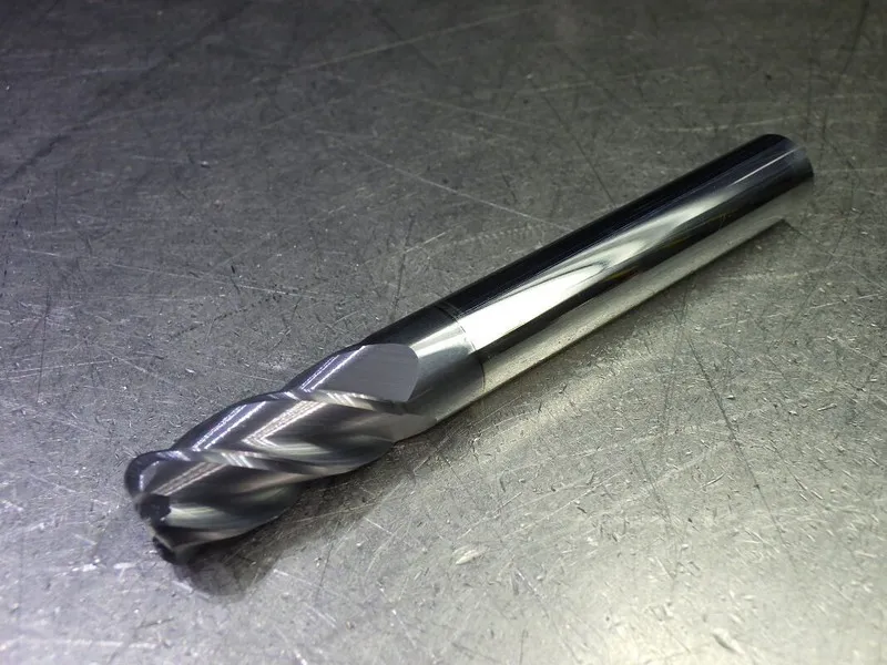 Режущий инструмент Design-rite XL 1/2" 4 Flute Carbide CR Endmill .125" R D64465 — фото лота 1