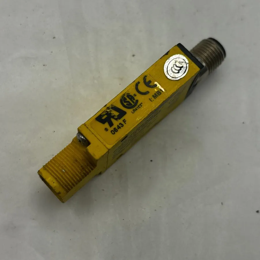 Фотоэлектрический датчик BANNER SM2A312DQD Mini-Beam Photoelectric Sensor 24-240