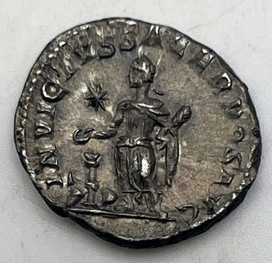 Лабораторный прибор 218-222 AD Elagabalus AR Denarius Rome Toned Rev Emperor Sac — фото лота 1