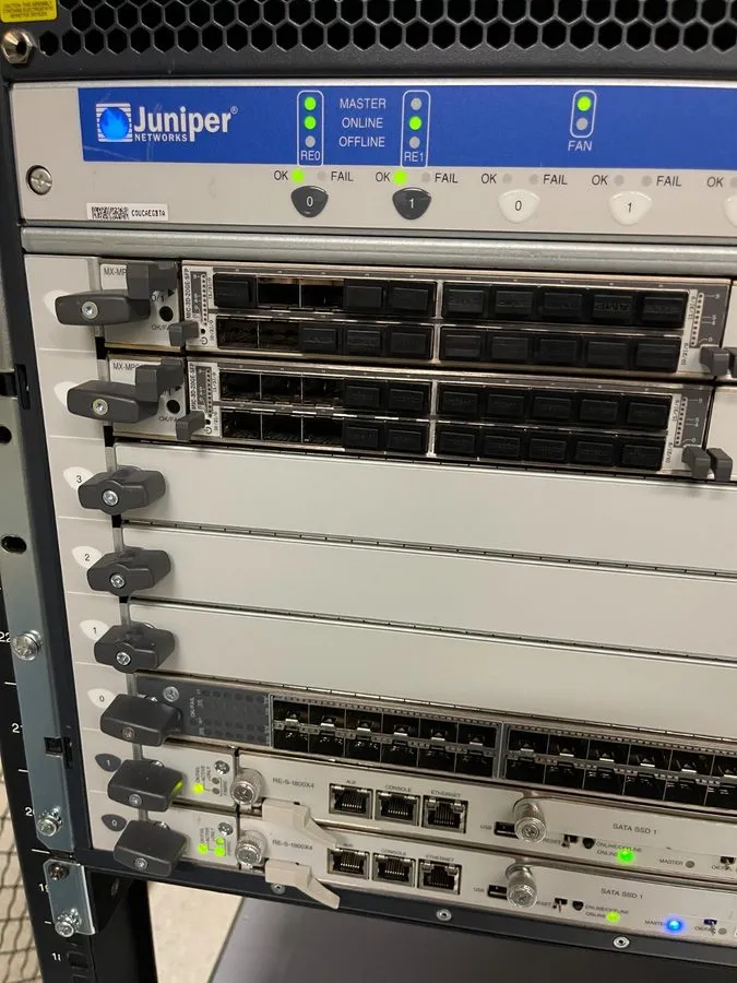 Блок питания Juniper MX480 BP3, 2x MPC7E-MRATE, 2x RE-S-X6-64G, 4x PWR-MX480-252