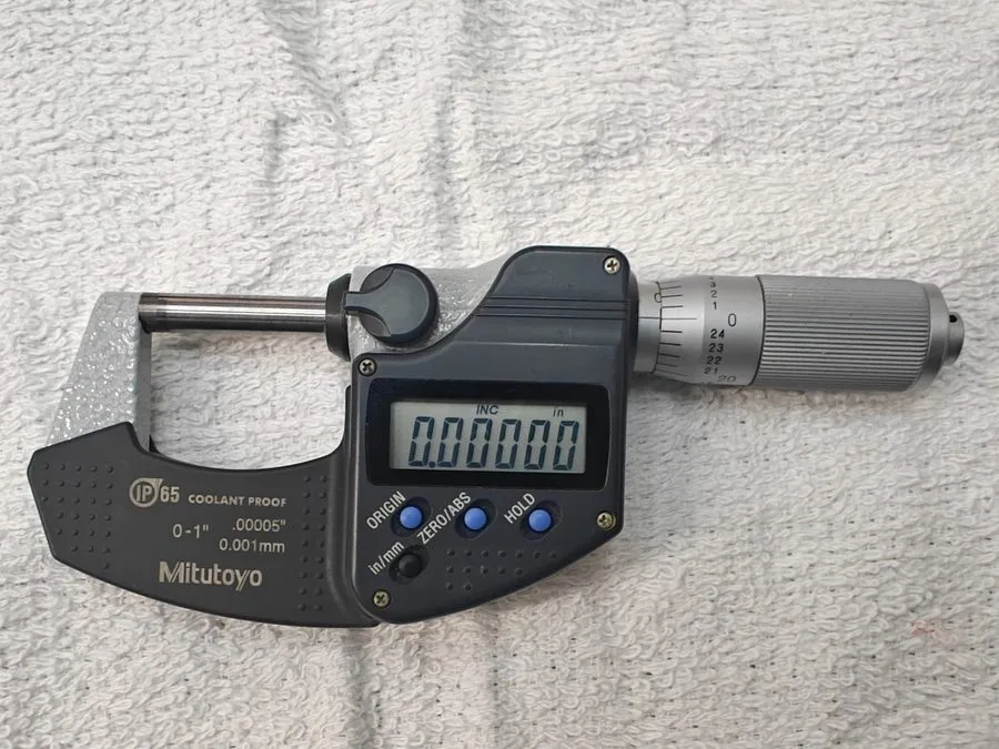 Микрометр Mitutoyo Digital Micrometer 293-348-30 IP65 Coolant Proof 0-1"