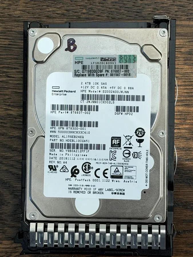 Жёсткий диск HPE 2.4TB 10K SAS 12G SFF 2.5” SC HDD 876937-002 881507-001 EG00240 — фото лота 1