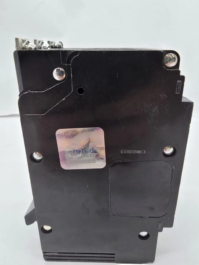 Автоматический выключатель EGB34100 Square D 100 Amp 480V 3 Pole Bolt On Circuit