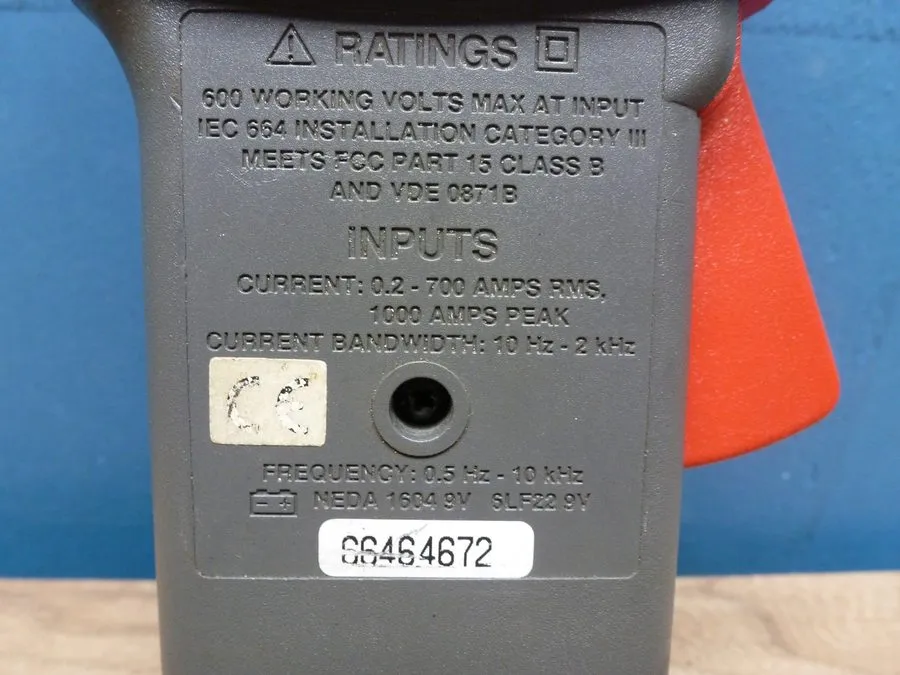 Тестер Fluke 33 True RMS Clamp Meter 600 V CAT III 0.2-700 Amps RMS WORKS — фото лота 3
