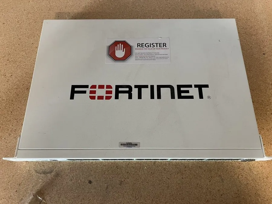 Межсетевой экран Fortinet FG-140D-POE 40 Ports SSL Fortigate Switch
