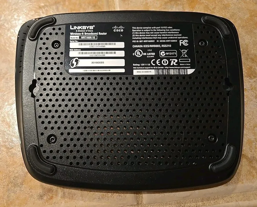Маршрутизатор LINKSYS WRT160N V2 300 Mbps 4-Port 10/100 WIRELESS N ROUTER