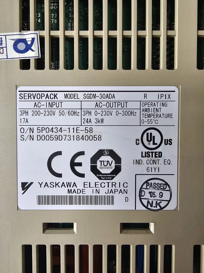 Сервопривод YASKAWA SGDM-30ADA Servopack Servo Drive 3 KW
