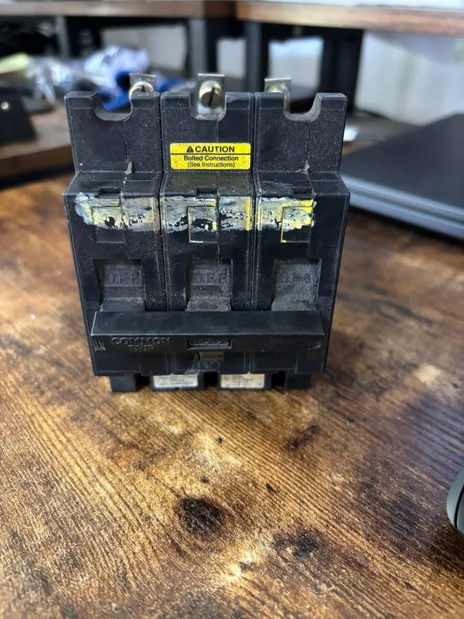 Автоматический выключатель EHB34100 Square D Circuit Breaker 100A 480V 3 Phase — фото лота 1