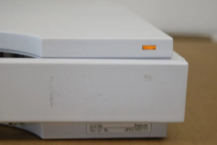 Хроматограф Agilent 1200 G1379B Micro Vacuum Degasser HPLC Powers On — фото лота 1