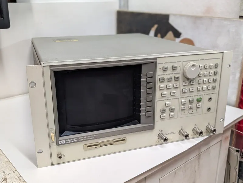 Анализатор цепей AGILENT (HP) 8753D 300 kHz to 3 GHz NETWORK ANALYZER (REF.: 024