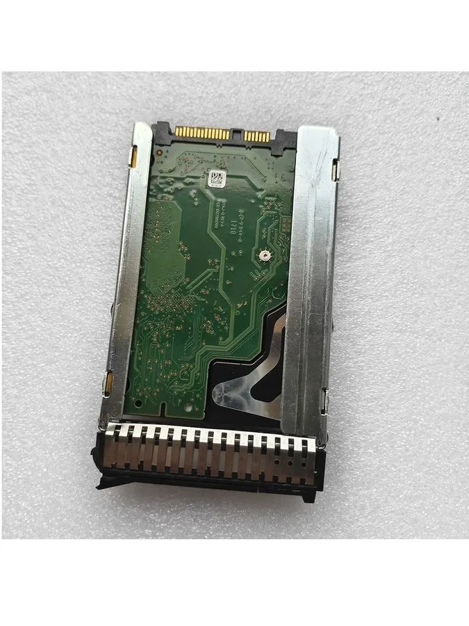 Жёсткий диск 00WG691 00WG690 Lenovo 600GB 10K SAS 12Gbps 2.5 SFF G3HS X3650 M5 H