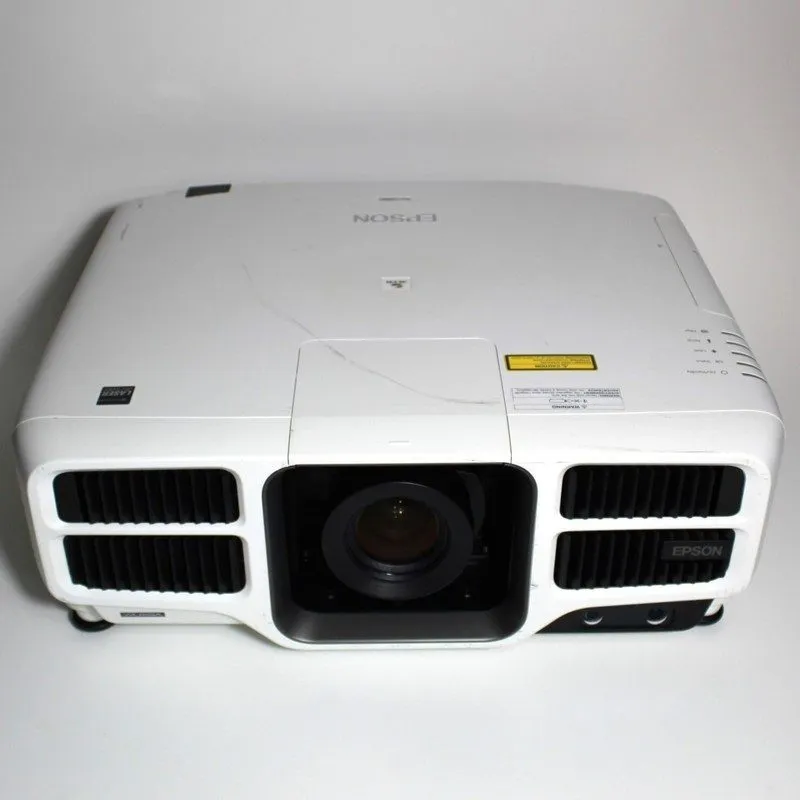 Проектор 4K Epson Pro L1200U Lumens Laser Projector 23211 Hours