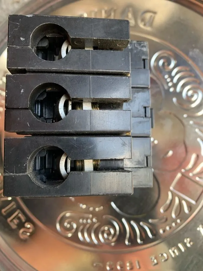 Автоматический выключатель SQUARE D EHB34040 EHB 3 POLE 40 AMP 480v NEHB CIRCUIT — фото лота 1