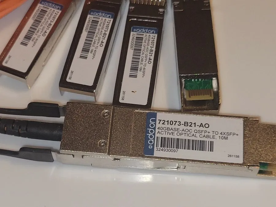 Кабель Mellanox QSFP+ to QSFP+ Active Optical Cable 20 Meters Compatible 40GBase