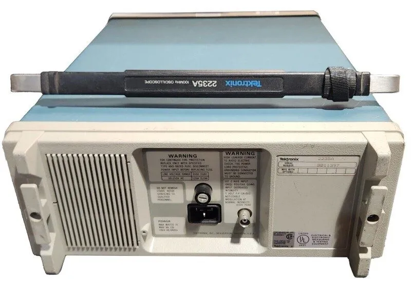 Осциллограф Tektronix 2235A 100 MHz Oscilloscope 2 CH Probes