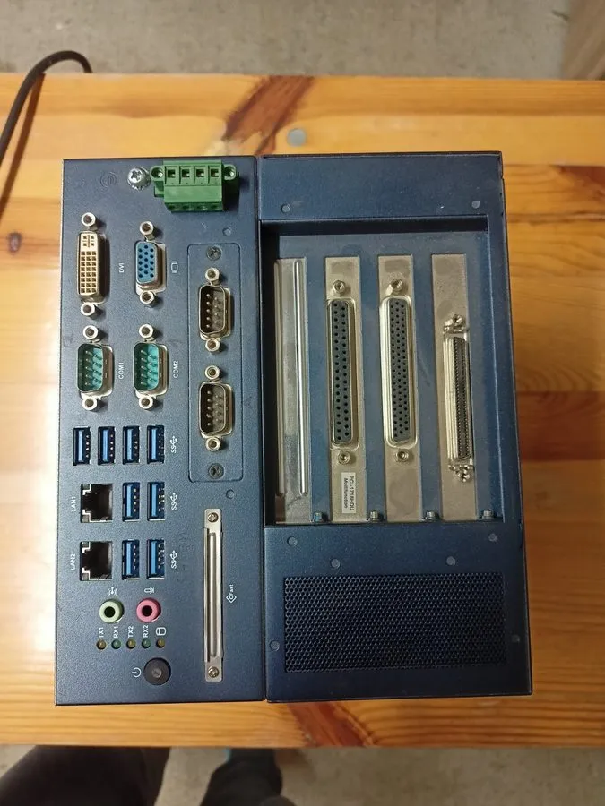 Промышленный компьютер Advantech Industrial PC MIC-7500-S9A1E + MIC-75M13-00A1E — фото лота 2