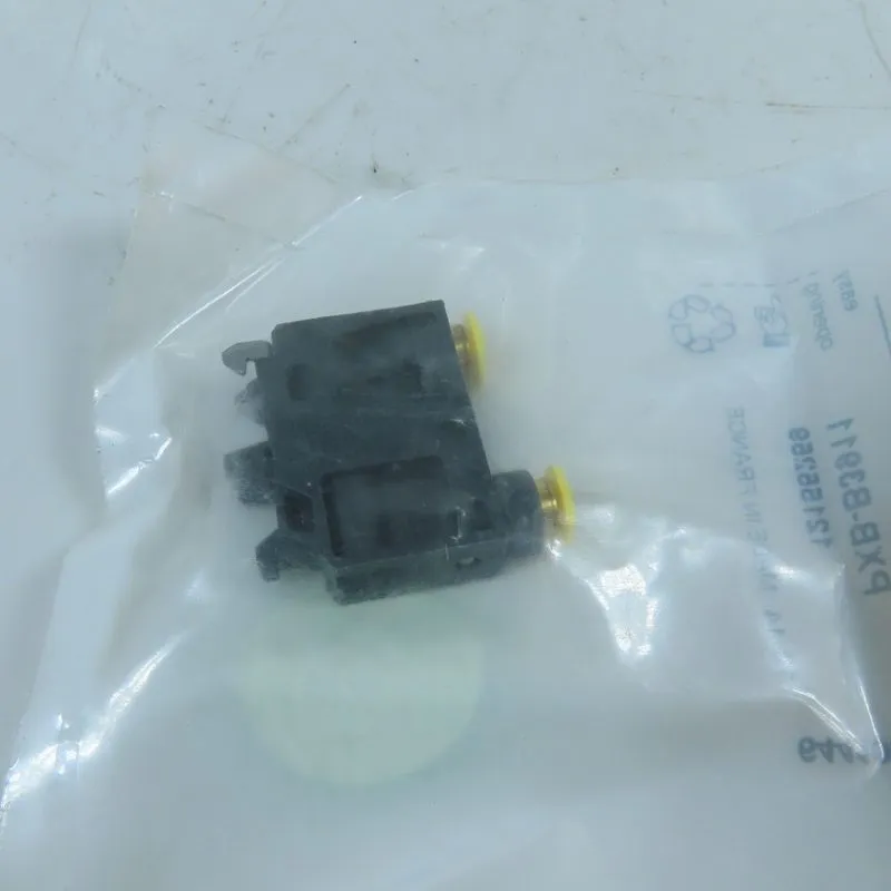 Пневмоклапан Parker PXB-B3911 Pneumatic Valve Block 3/2 Element