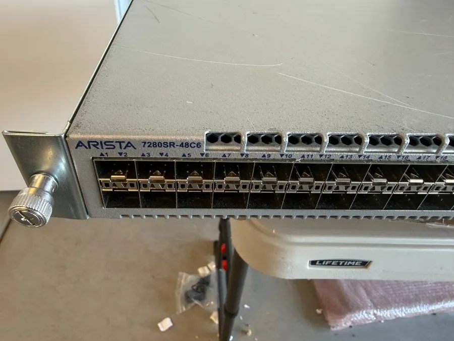 Коммутатор Arista DCS-7280SR-48C6-R 48P 10GbE SFP+ 6P 100GbE QSFP100 (16GB RAM U