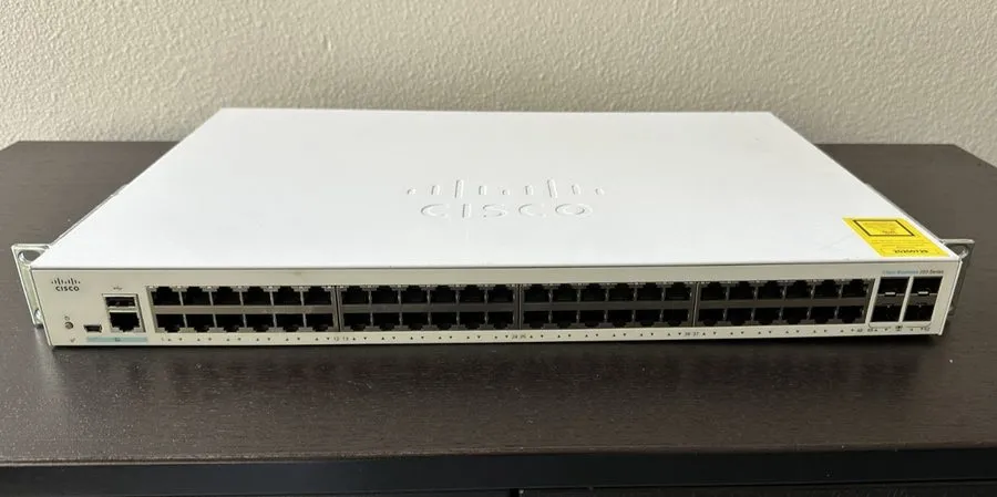 Коммутатор Cisco CBS350-48T-4G 48-Port Gigabit Ethernet Managed Switch — фото лота 1