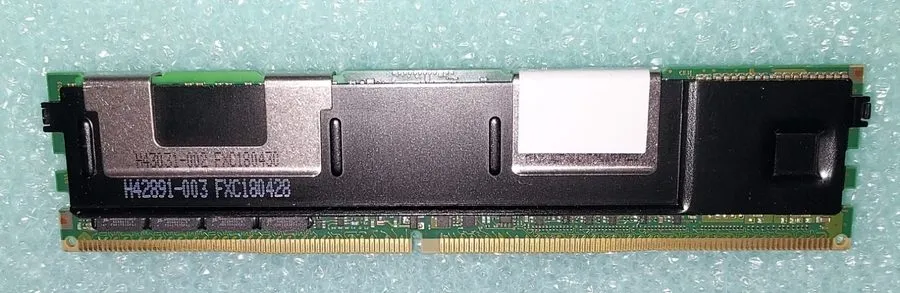 Жёсткий диск Intel DCPMM Optane DC Persistent Memory 256GB NMA1XBD256GQS 2666MHz — фото лота 1