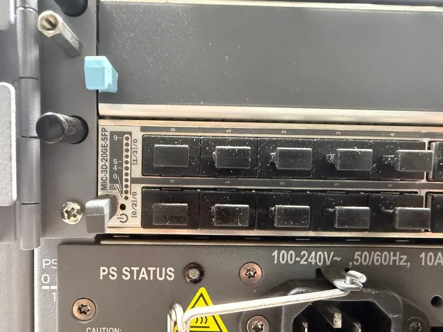 Маршрутизатор Juniper MX104 MIC-3D-2XGE-XFP x4 RE-S-MX104-S-A Dual AC Power