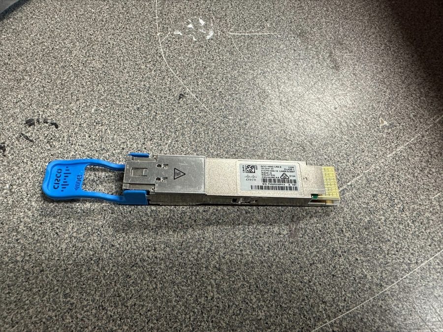 Трансивер Cisco QDD-400G-LR8-S 400G QSFP-DD Transceiver, 400GBASE-LR8, 10km