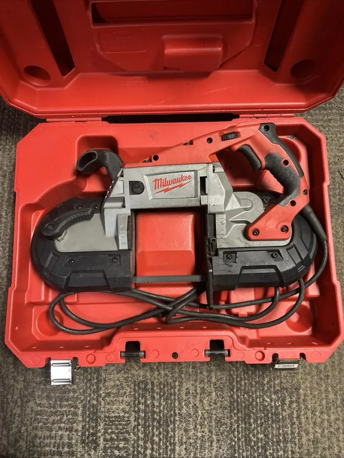 Оборудование ЧПУ Milwaukee 6232-20 Corded Deep Cut Variable Speed Band Saw with 