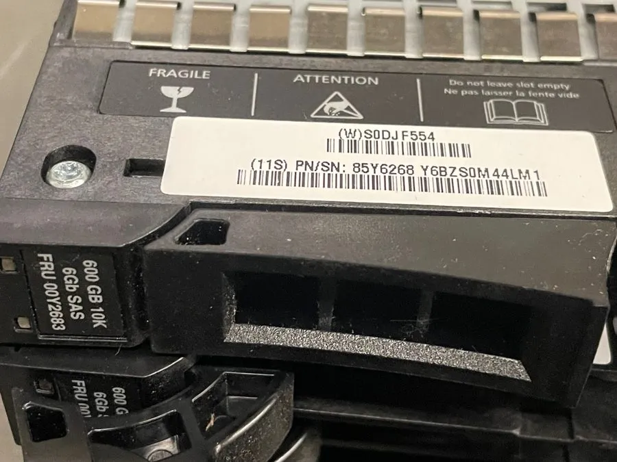 Жёсткий диск IBM 85Y6268 00L4521 85Y5864 00Y2683 600GB 2.5"10K SAS V7000 Hard Dr