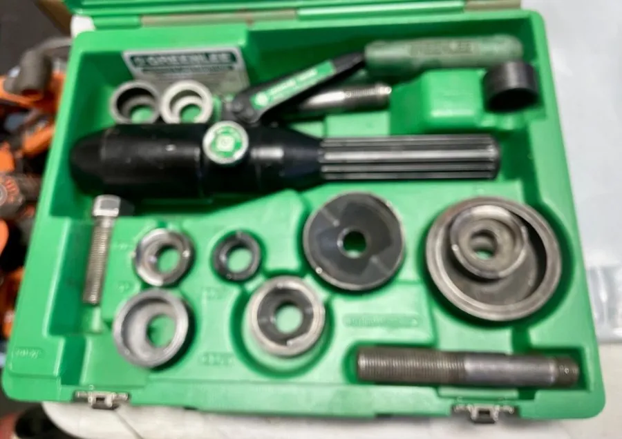 Электрооборудование Greenlee 7804SB Quick Draw Hydraulic Punch Driver Knockout S