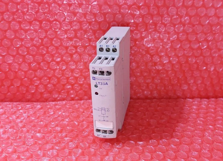 Реле защиты Telemecanique LT3SA00ED Thermistor Protection Relay 24/48VDC