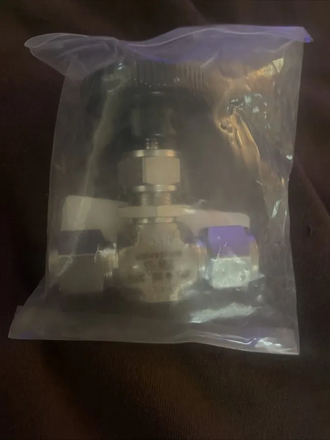 Клапан SWAGELOK SS-1RS8 NEEDLE VALVE STAINLESS STEEL 1/2" TUBING