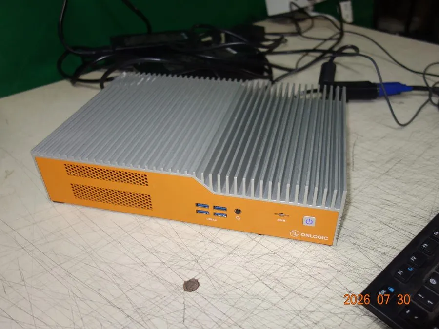 SSD-накопитель OnLogic HX500 Helix 500 Intel i9-10900T 10-Core 32GB RAM 256GB SS