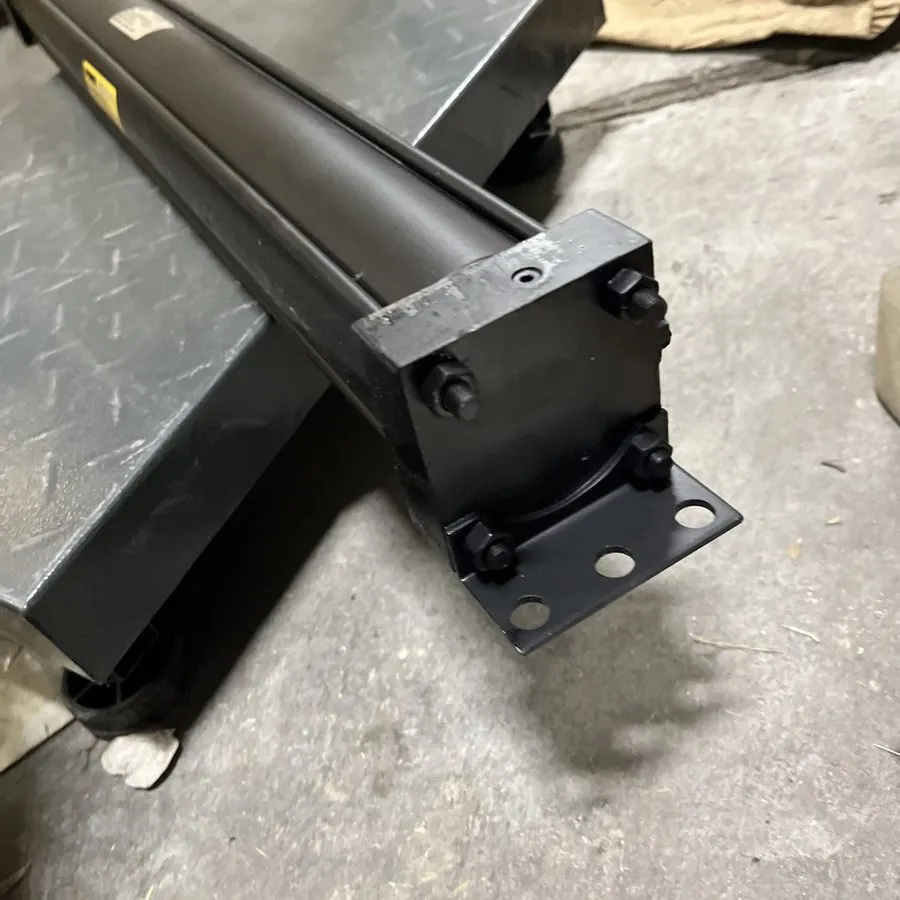 Пневмоцилиндр PARKER PNEUMATIC CYLINDER 2.50CCB2ANUS19ACX26.50 — фото лота 2