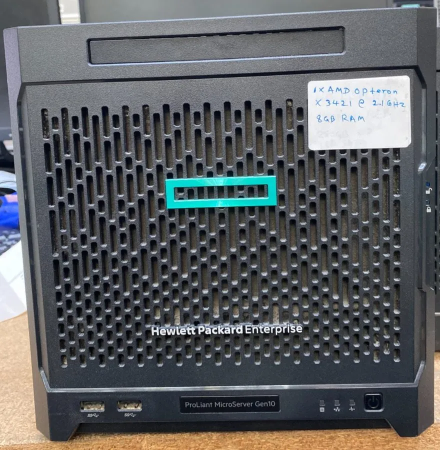 Сервер HP HPE Proliant Gen10 Microserver, AMD Opteron 8GB RAM NO HDD