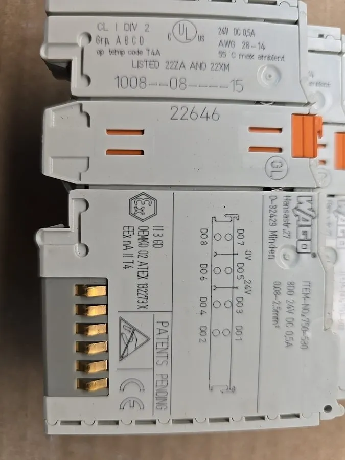 Модуль ввода-вывода WAGO 8-Channel Output Module 24VDC 750-530