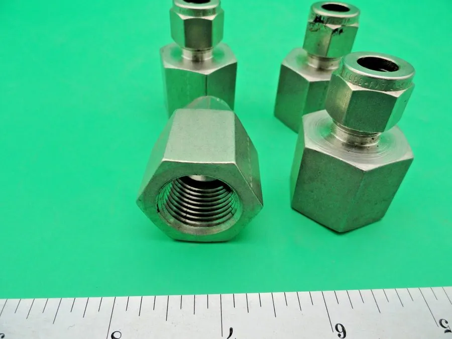 Фитинг Swagelok SS-600-7-8 Stainless Fitting, 3/8" Tube x 1/2" Female NPT — фото лота 1