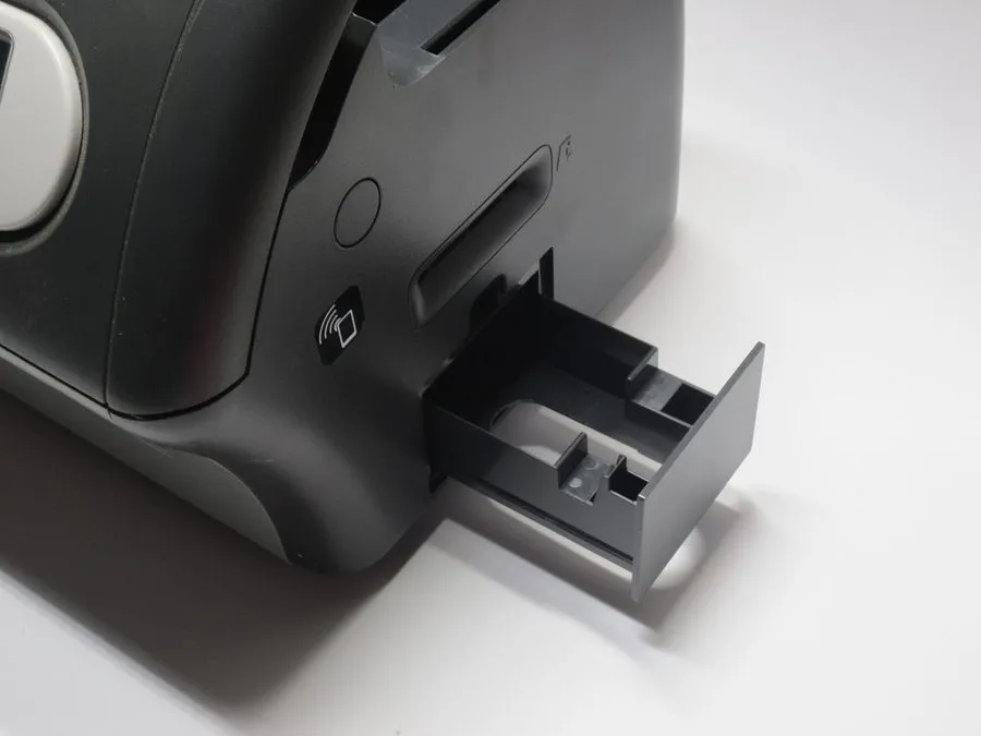 Принтер этикеток Zebra ZXP Series 7 ID Color Card Printer Z71-0M0C0000US00 — фото лота 2