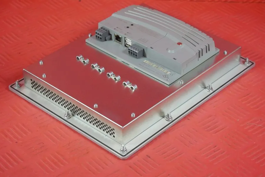 IIoT-устройство B&R Power Panel 10.4" VGA TFT Touch (4PP065.1043-K02) Rev.B0 — фото лота 2