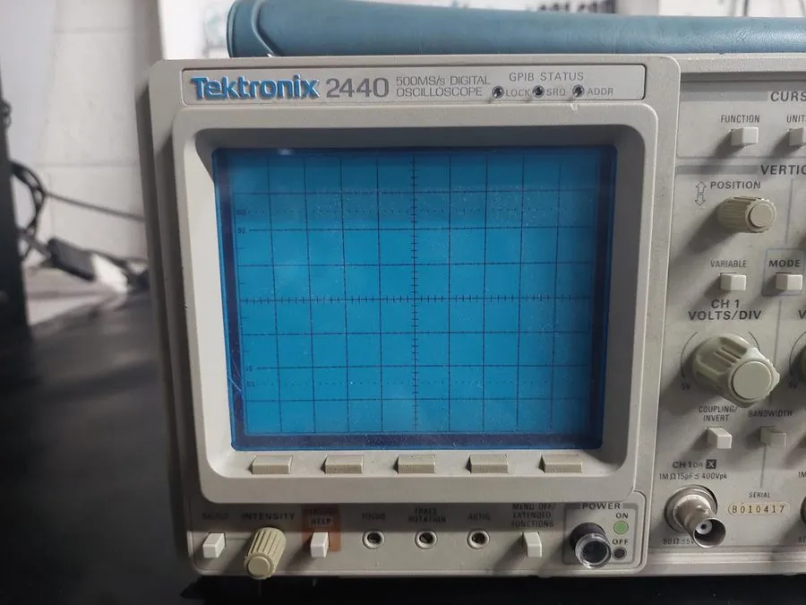 Осциллограф TEKTRONIX 2440 500 MS/s DIGITAL OSCILLOSCOPE