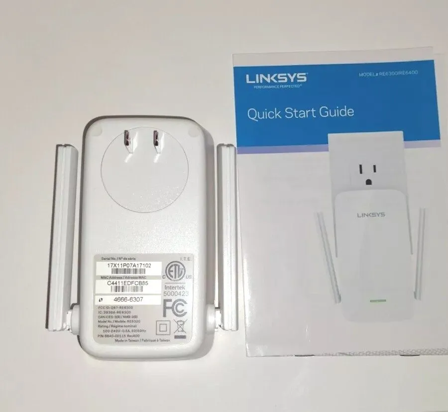 Объектив Linksys Model RE6300 AC750 Boost Dual-Band Wi-Fi Gigabit Range Extender