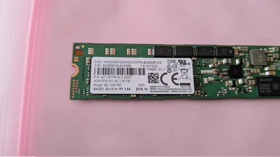 SSD-накопитель Samsung PM983 1.92TB NVMe PCIe M.2 MZ1LB1T9HALS SSD MZ-1LB1T90 Br