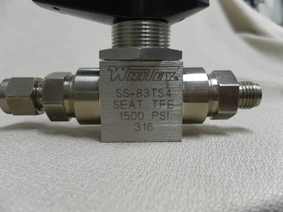 Клапан WHITEY/SWAGELOK BALL VALVE 1/4" COMP, SS-83TS4, #128R16