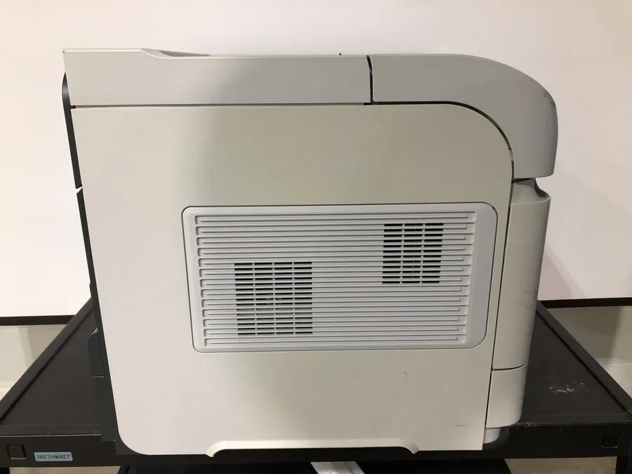 Лазерный принтер HP LaserJet 600 M601 CE989A Workgroup Laser Printer 512MB w/ To — фото лота 2