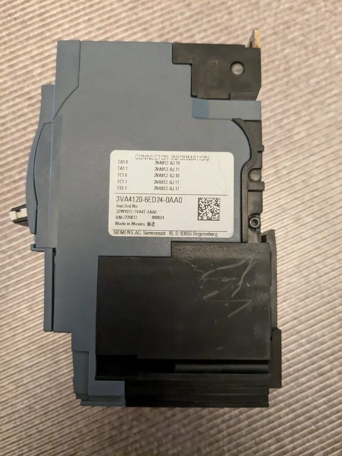 Автоматический выключатель Siemens 3VA4 3VA4120-6ED24-0AA0 2 Pole 20 Amp 600V Ci